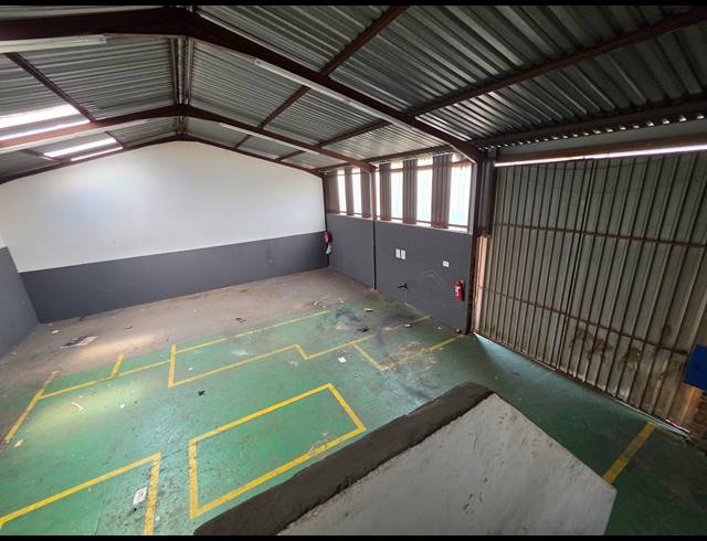 264M² FACTORY TO LET IN ANDERBOLT